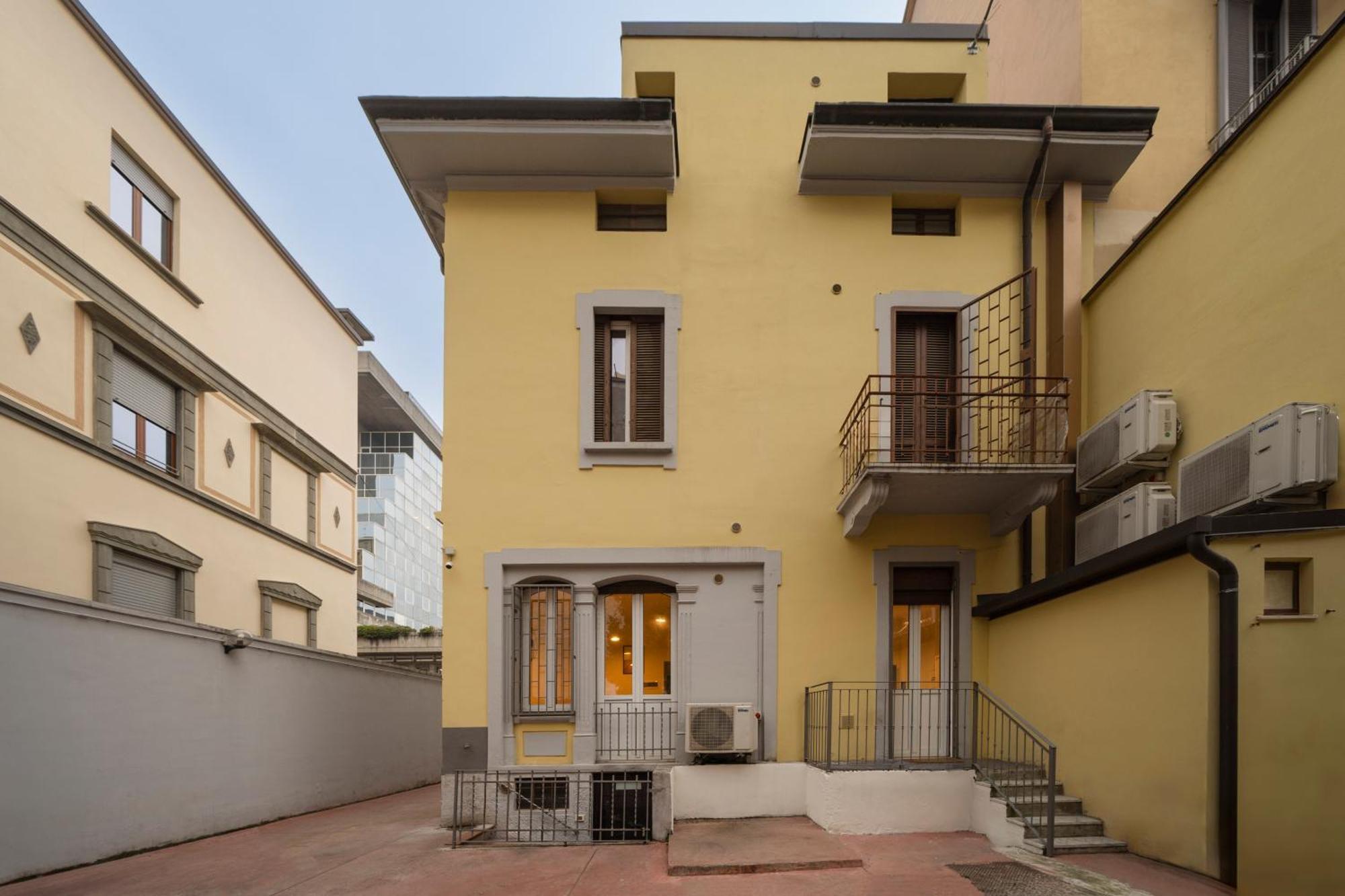 Loreto Prestige - Parking Free & Bulb Gym Milan Exterior photo